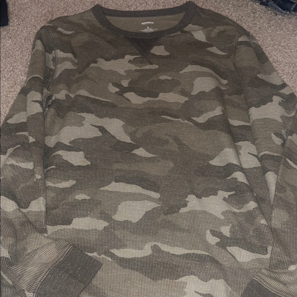 Sonoma Men's Green and Brown Camouflage Crewneck Shirt - Picture 2 of 4